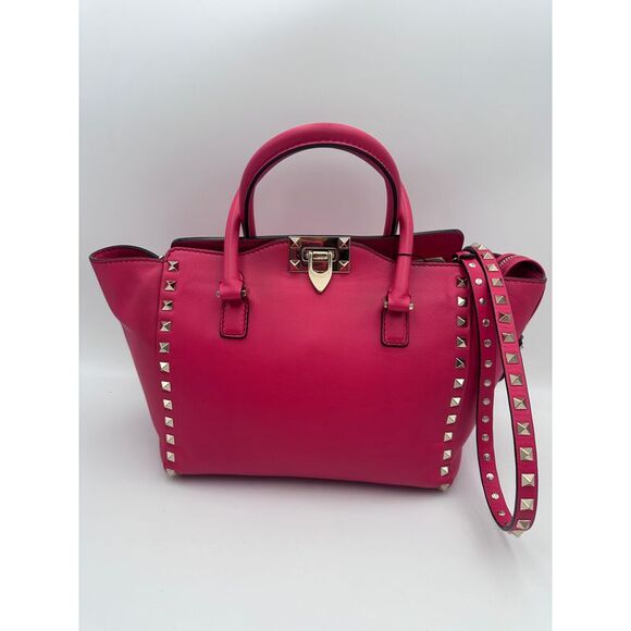 Valentino Garavani Handbags - Valentino Garavani VALENTINO GARAVANI Rockstud Medium Pink Women's Handbag